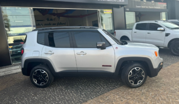 JEEP RENEGADE 2.0 16V TURBO DIESEL TRAILHAWK 4P 4X4 AUTOMÁTICO full